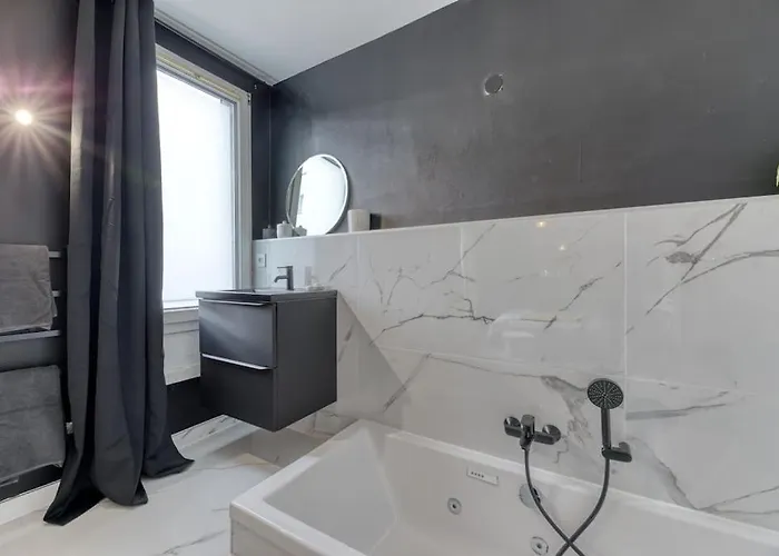 Balneo Centre Apartment Rouen